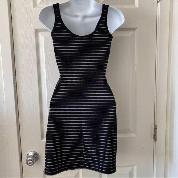 LipStick dress - Picture 4 of 5